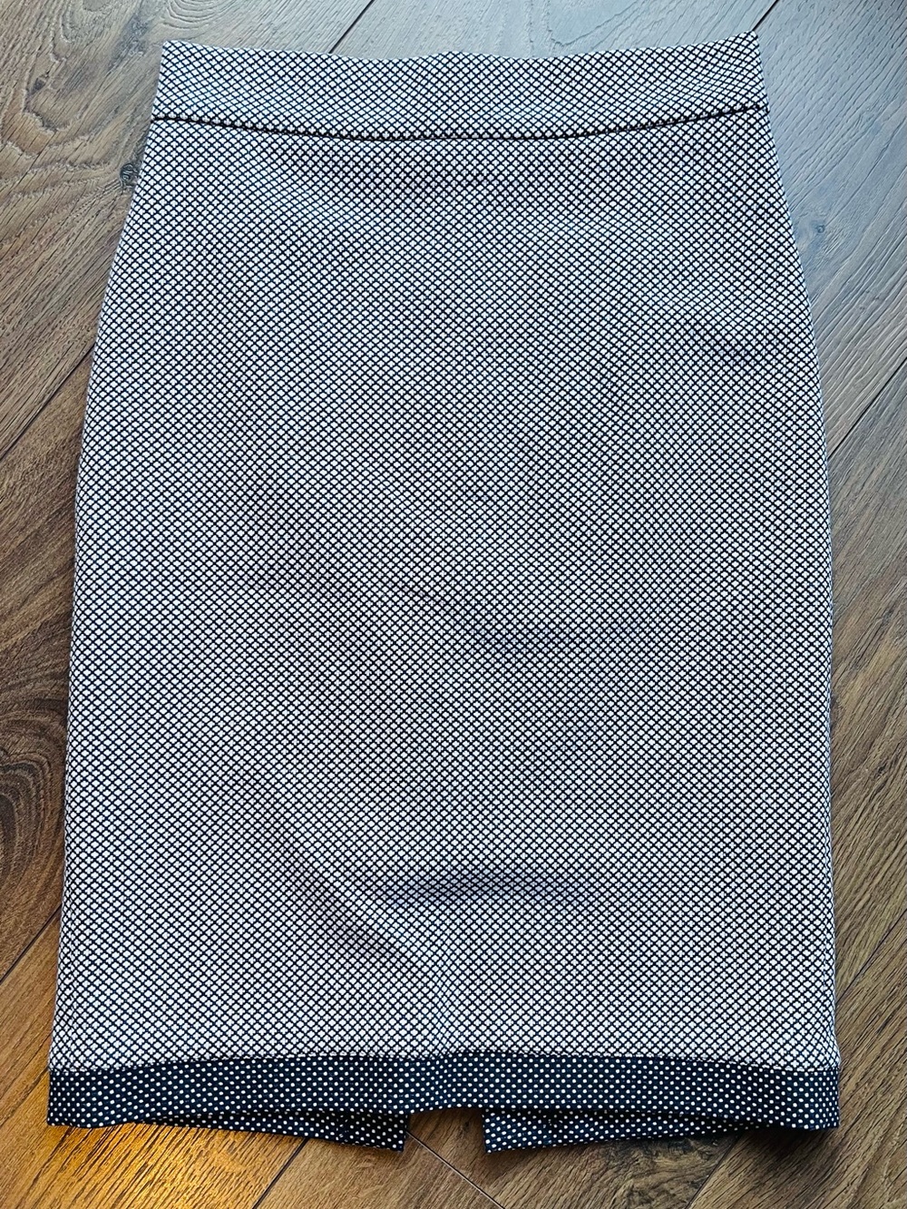 Tristan Textured Pencil Skirt